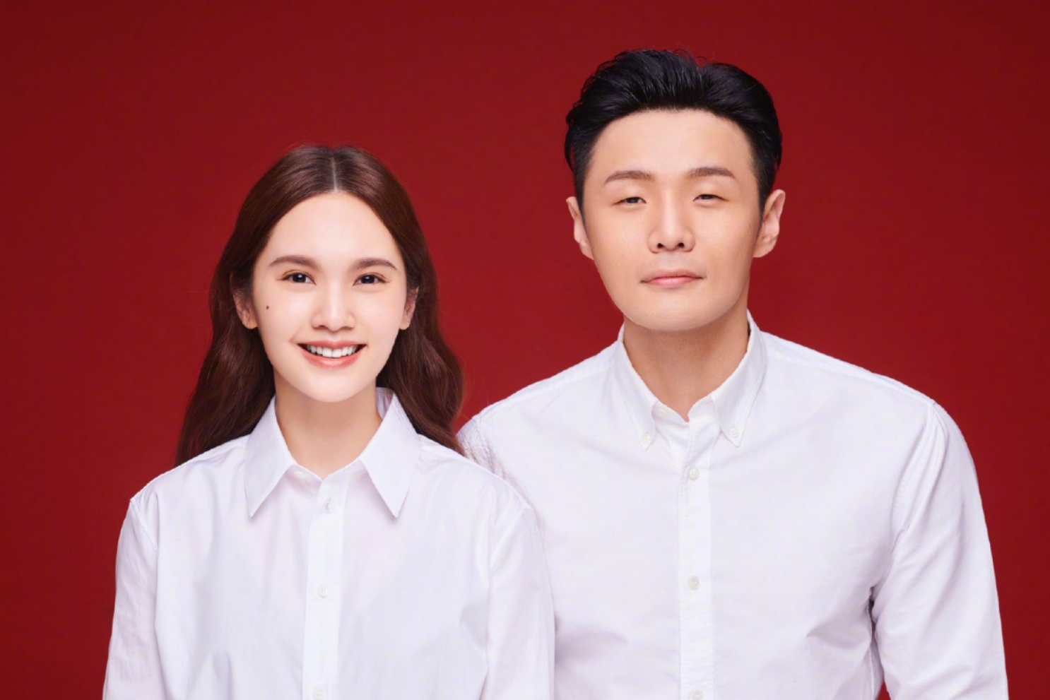 李荣浩深夜评论杨丞琳美照: