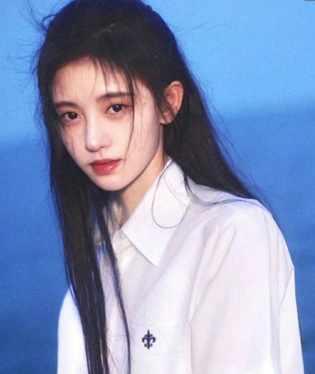 高清图集（第八期）：鞠婧祎