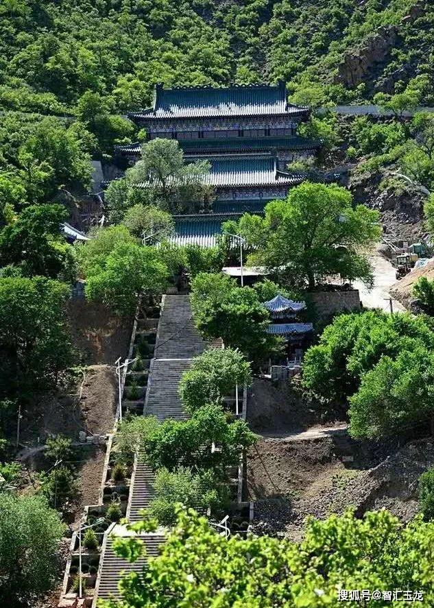 信仰地图 | 始建于辽代赤峰香山寺 群山环抱风水好 美