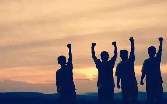 如何让自己坚持下去 c345de8e9db9480a8132341ba91a1f2b.jpeg