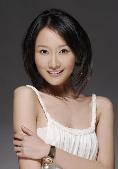 怎么变成御姐的形象 214be53854a54ff280149216f91ba77e.jpeg