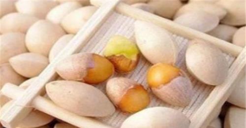 如何快速的清洗白果 2e1bf2f42acc45cbbbf31a8712a54bca.jpeg