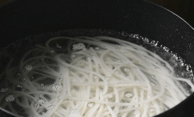 自己在家怎么做米粉 522edaccbe0c4c558c7bddf3708dd685.png