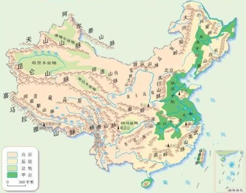 四川盆地为盆地地形,长江等河流携带的在四川盆地中造就了成都平原