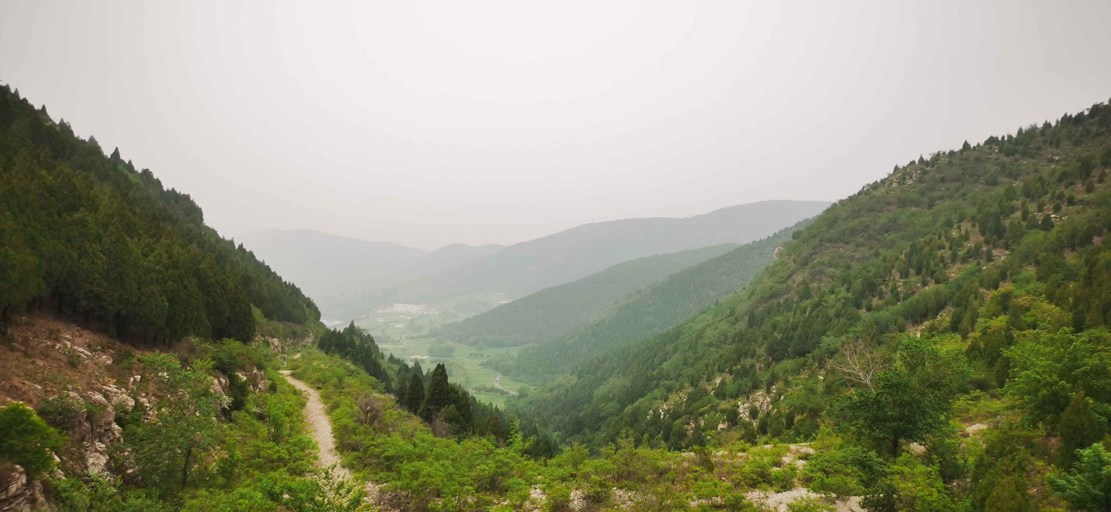 燕郊秀才探寻美丽三河蒋福山里的青龙山盘山道路