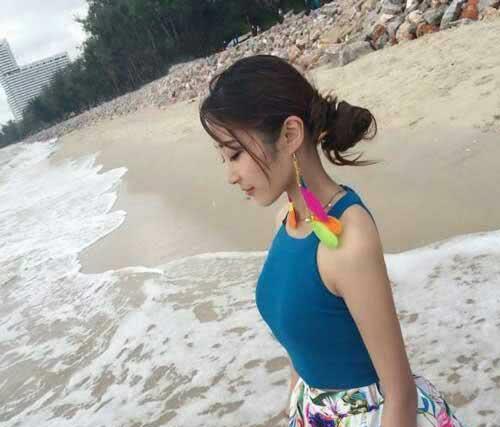 女生穿的泳衣是什么 72b6a0c5583b4dc6a2553293832b3dfc.jpeg