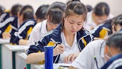 『进行』有些科目变热门,这些科目遭冷门实行“3+1+2”高考改革模式后