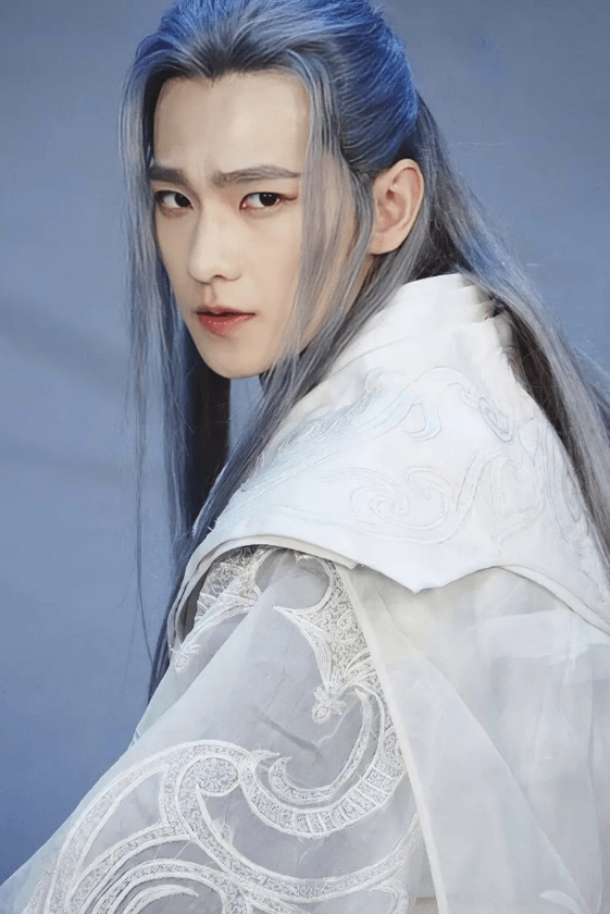 返回5大古装白衣美男躲过鹿晗避开肖战网友最后一个好心动