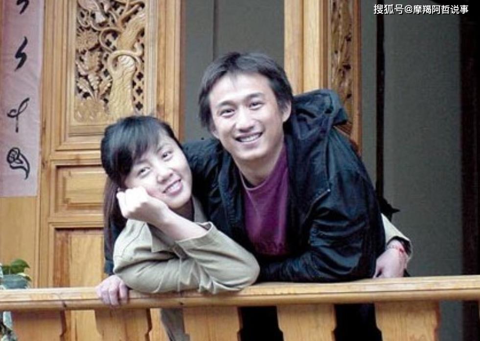 孙莉17岁就被黄磊追到手了,看到她的学生旧照后,难怪黄磊那么心急