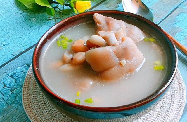 猪脚炖什么下奶最好吃 fe7b956a2afd4fdfb879374abcad6cda.jpeg