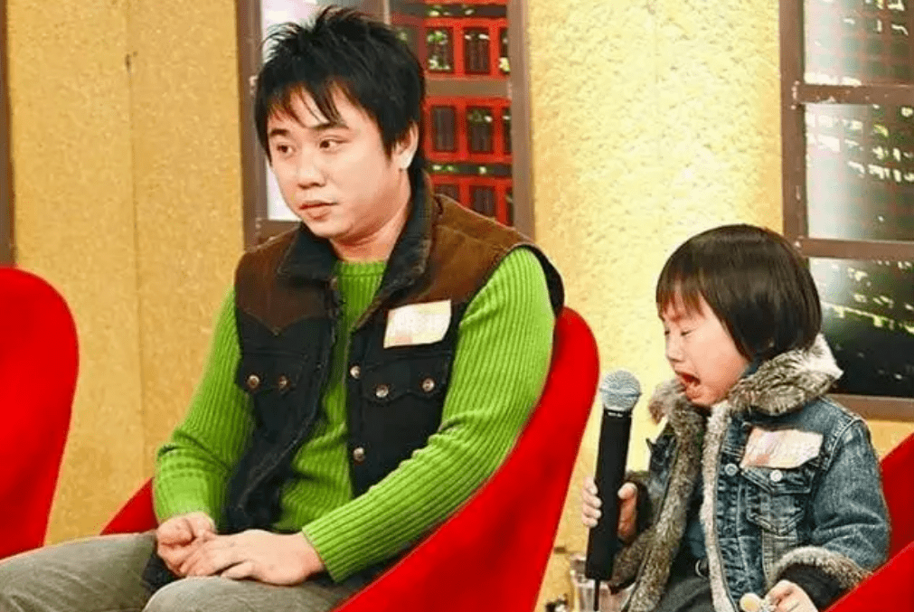 原创渣男靠儿子赚钱，二段婚姻失败，家暴成性还出轨？