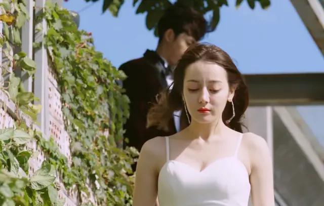 婚纱照有腋毛_腋毛有白色分泌物图片(2)
