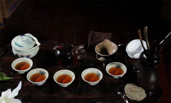 喝什么茶对耳鸣有疗效 2d2b5d7845c641a6b453fc30c6f115f3.jpeg