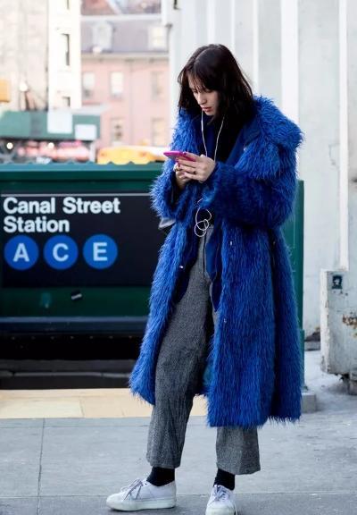 皮草外套短款潮流 9e97a10badca46af8a5af1bf09029253.jpeg