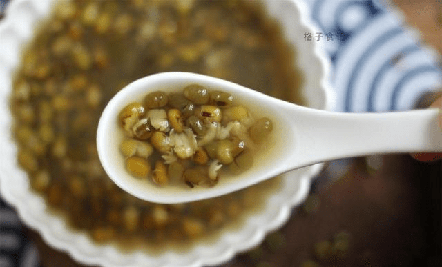 绿豆汤怎么做容易软烂 cc50f29200d1421eb93d271e9a53694c.png