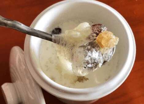 酸奶配什么吃比较好 3402a07065cd4daba3f0f7d2829c0512.png