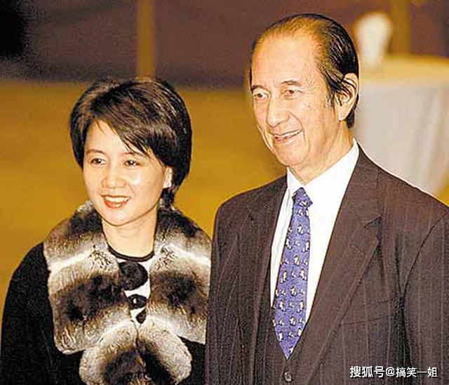 赌王逝世四太梁安琪失靠山港媒曝二房子女将成最大赢家