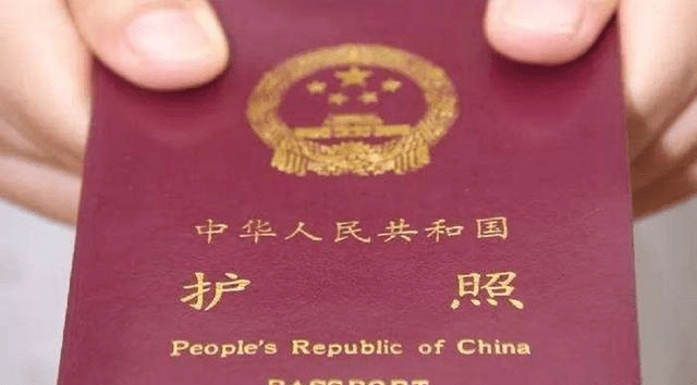 美国犯下大错！若惹了一个不该惹的中国富豪损失