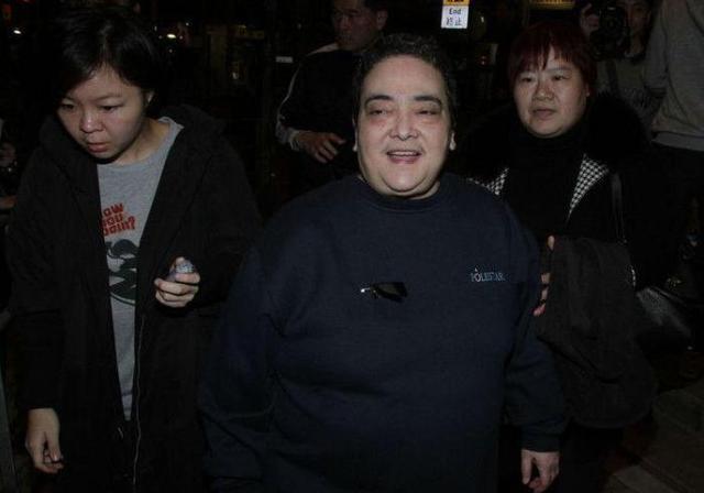 赌王一生最负的三个女人，原配黎婉华与两个女儿，大房无比凄惨