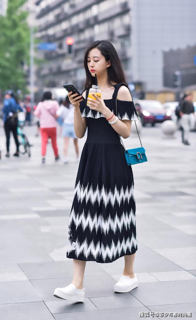 女生夏季裙子高级感黑色 16db03752aa644c982efdf88d946835c.jpeg
