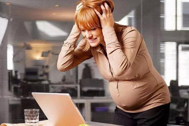 宝宝出生后脾气暴躁，除了遗传，还可能是为你孕期做的几件事买单