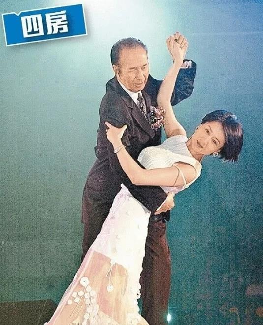 梁安琪:如何从文工团舞蹈演员成为了赌王四姨太