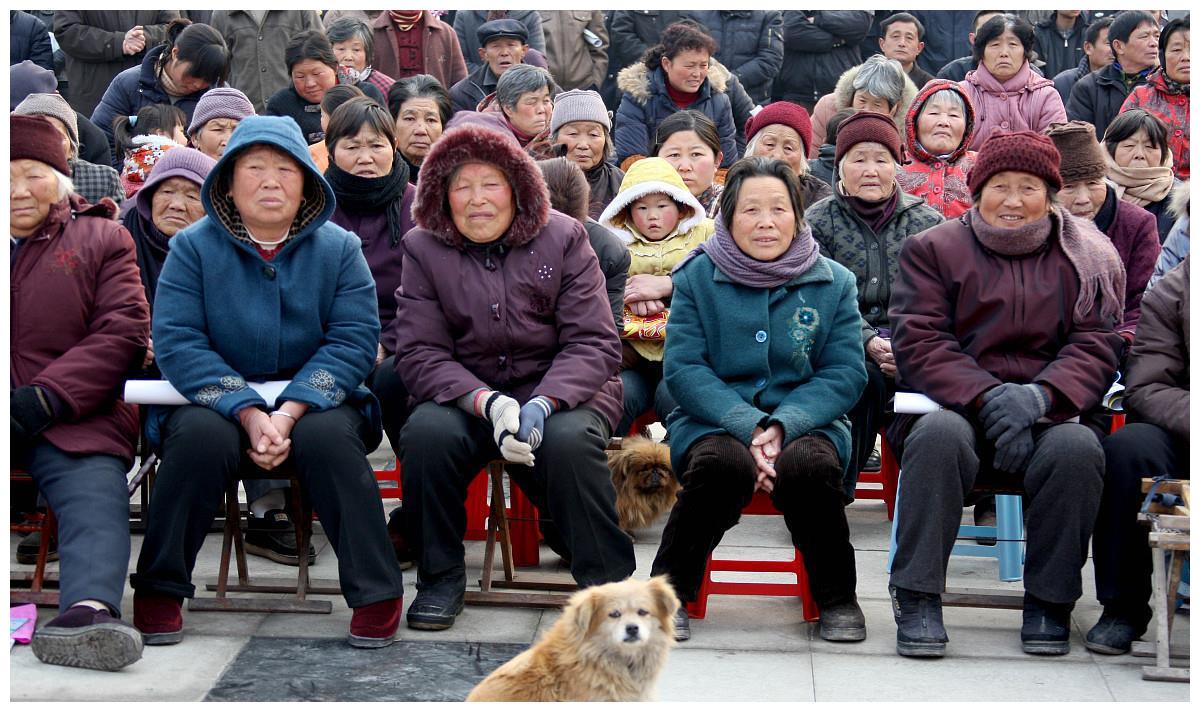 90后人口与80后人口数量_80后90后回忆催泪照片