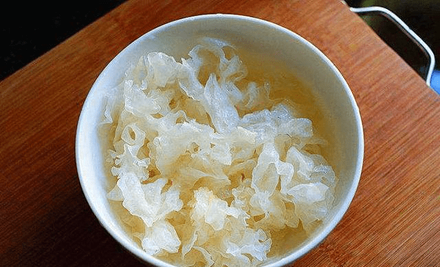 银耳汤怎么炖好吃 e3aa4b2704da4f449ad299d9fe2a9926.png