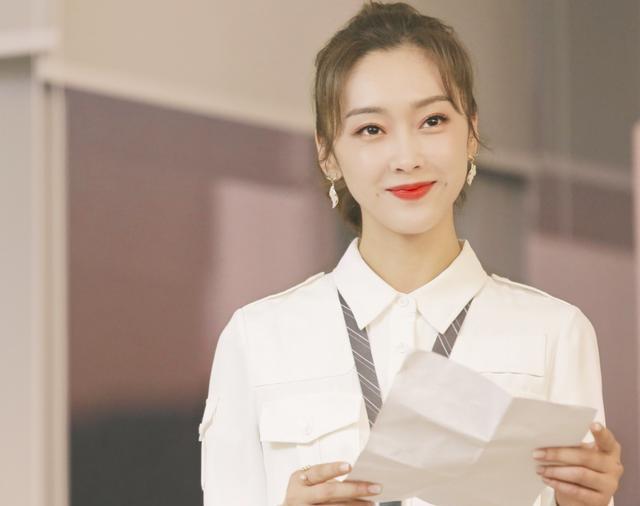 耐何boss又如何电视剧 f8617b2bc6a045f88a35ef79359c8129.jpeg