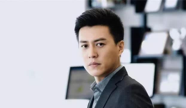 靳东李乃文再度合作，新剧未播，但看到女主后