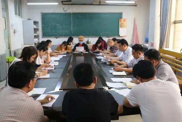 汶上|高端助力 深度备考——汶上圣泽中学积极开展高三复习教研活动