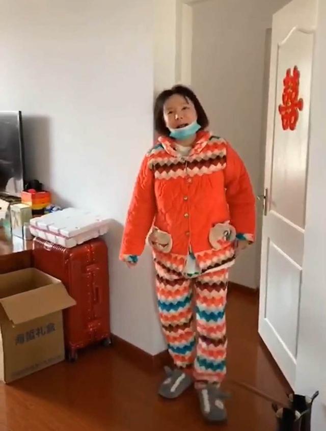 孕妈孕期增重50斤，靓妹变身“油腻大婶”，网友：非必要，别怀孕