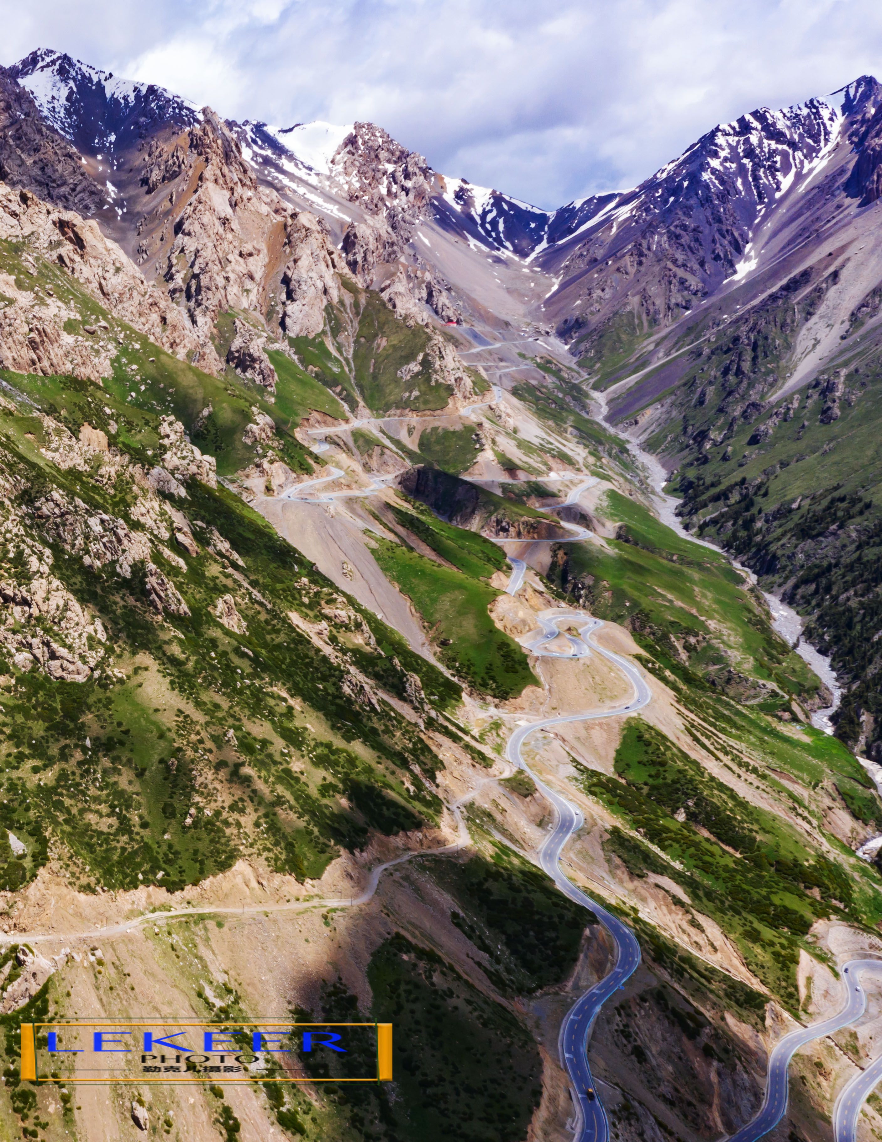 新疆防疫大门洞开独库天山南北风光人文塔里木沙漠公路自驾路书