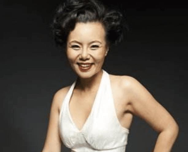 原创都说混血儿长得洋气，可看到龚琳娜的俩儿子，认知被完全颠覆