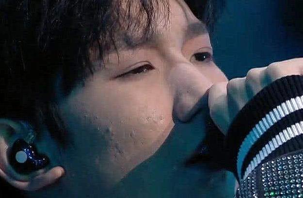 tfboys生图:王源痘痘肌,王俊凯青春痘,易烊千玺太失望