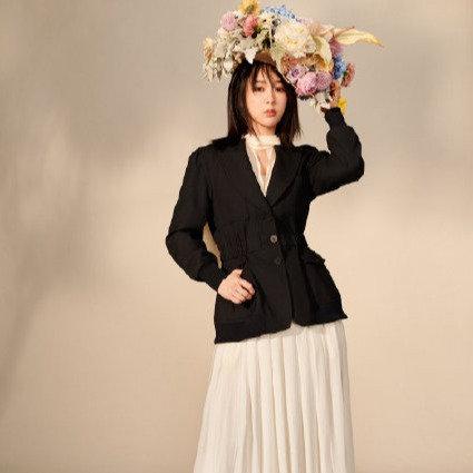 飞龙原创现代李小龙喊话周冬雨:你是娱乐圈最丑的女明星 但张艺谋喜欢你