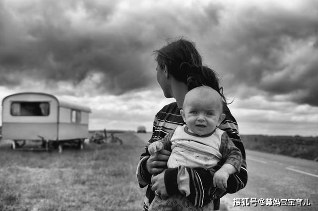当孩子说“我害怕”时，90%的家长回答都错了，不要逼孩子勇敢!