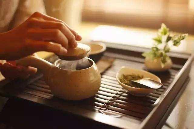 如何正确喝茶方式 804bf9564b94480281fc4a1d33f8fdb5.jpeg
