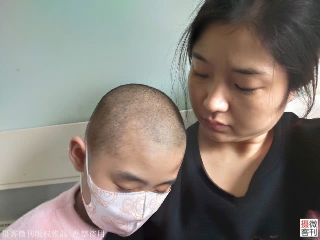 悲剧|妈妈让她喝红糖水1个月，悲剧发生了8岁漂亮女孩头晕站不起来