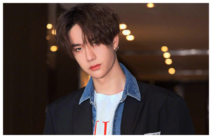王一博剪寸头,本以为帅过杨洋,网友:悲伤,秒变网红小吴!