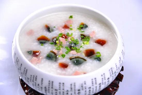 炎炎夏日没有食欲?不妨来碗健脾胃,祛暑热的营养粥