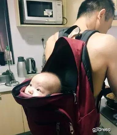 原创逗比爸带熊孩子爆笑瞬间,记住千万不要让逗比老爸带娃 原创逗比爸带熊孩子爆笑瞬间,记住千万不要让逗比老爸带娃
