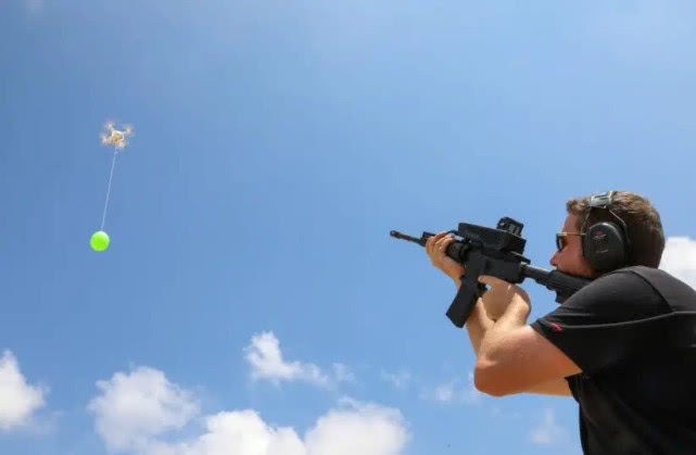 美军智能步枪开“外挂”，人人都能成为狙击手