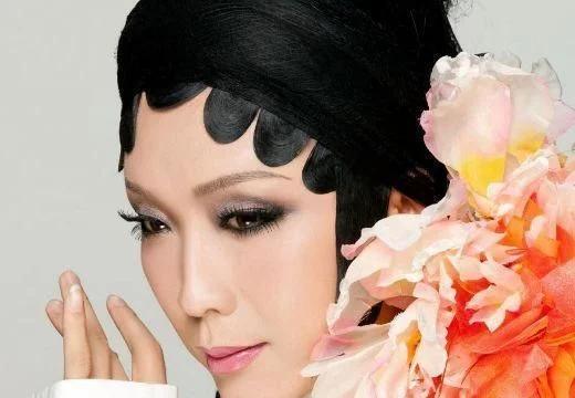 李玉刚凌晨发文宣布哀讯,字字揪心令人心痛,还请节哀顺变 李玉刚凌晨发文宣布哀讯,字字揪心令人心痛,还请节哀顺变