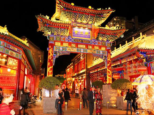 搜图 请点击输入图片描述 "食品街"这三个字对太原人来说可以说是熟悉