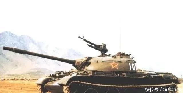 中国第一代自主研制的轻型坦克62式轻型坦克