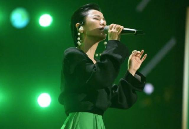 “乘风破浪”导演组有多不易？阿朵特晒伙食，