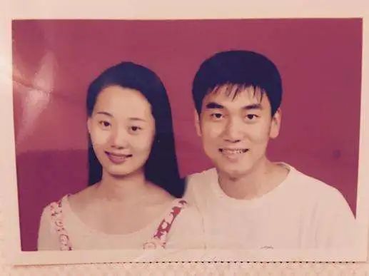 林依轮妻子罕露面，撞脸许晴气质端庄，曾是名