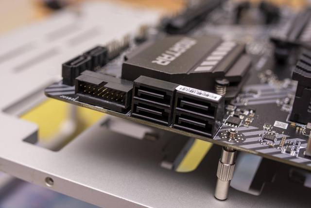 升级pcie40支持双显卡微星b550m迫击炮开箱