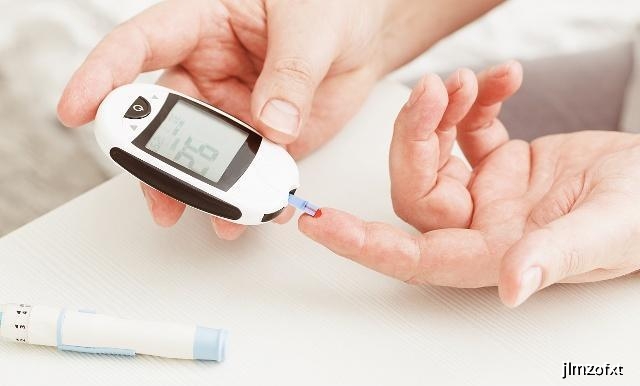 稳定血糖的饮食习惯 2bb8d6bdf04940cb9a2f1ed185ed958b.jpeg